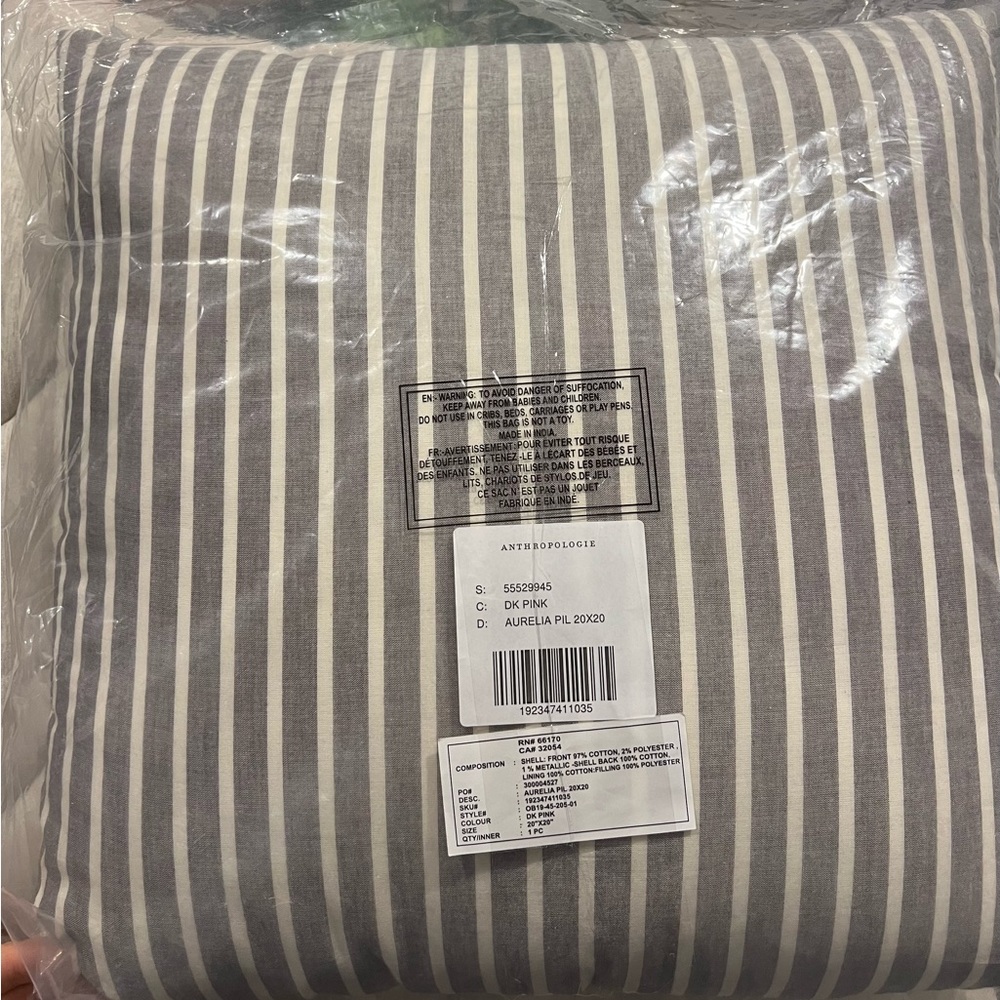 NWT Aurelia pillow anthropolgie 20x20 square